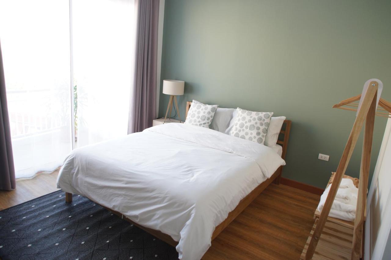 Breadfruit Hostel Csiangmaj Kültér fotó