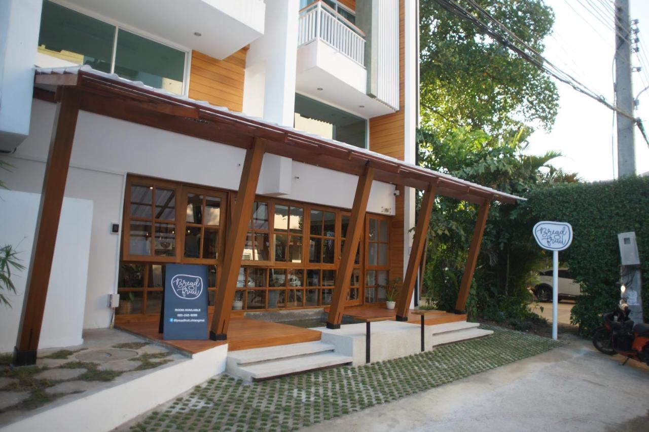 Breadfruit Hostel Csiangmaj Kültér fotó